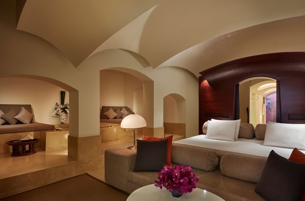 Hyatt Regency Hua Hin 50/77