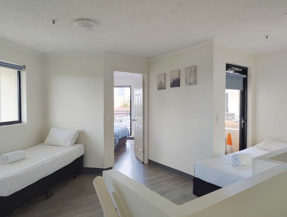 Windsurfer Resort 14/57