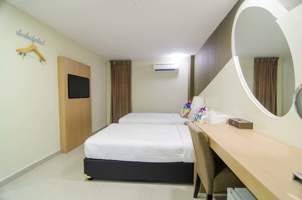 Mornington Hotel Sitiawan 35/58