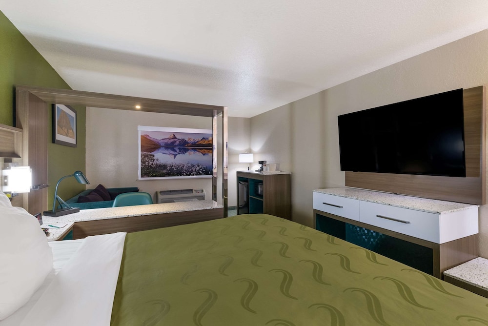 Quality Inn Alpine 20/33