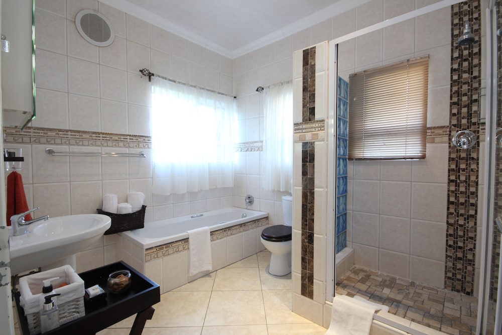 Lumley s Place Guesthouse 45/45