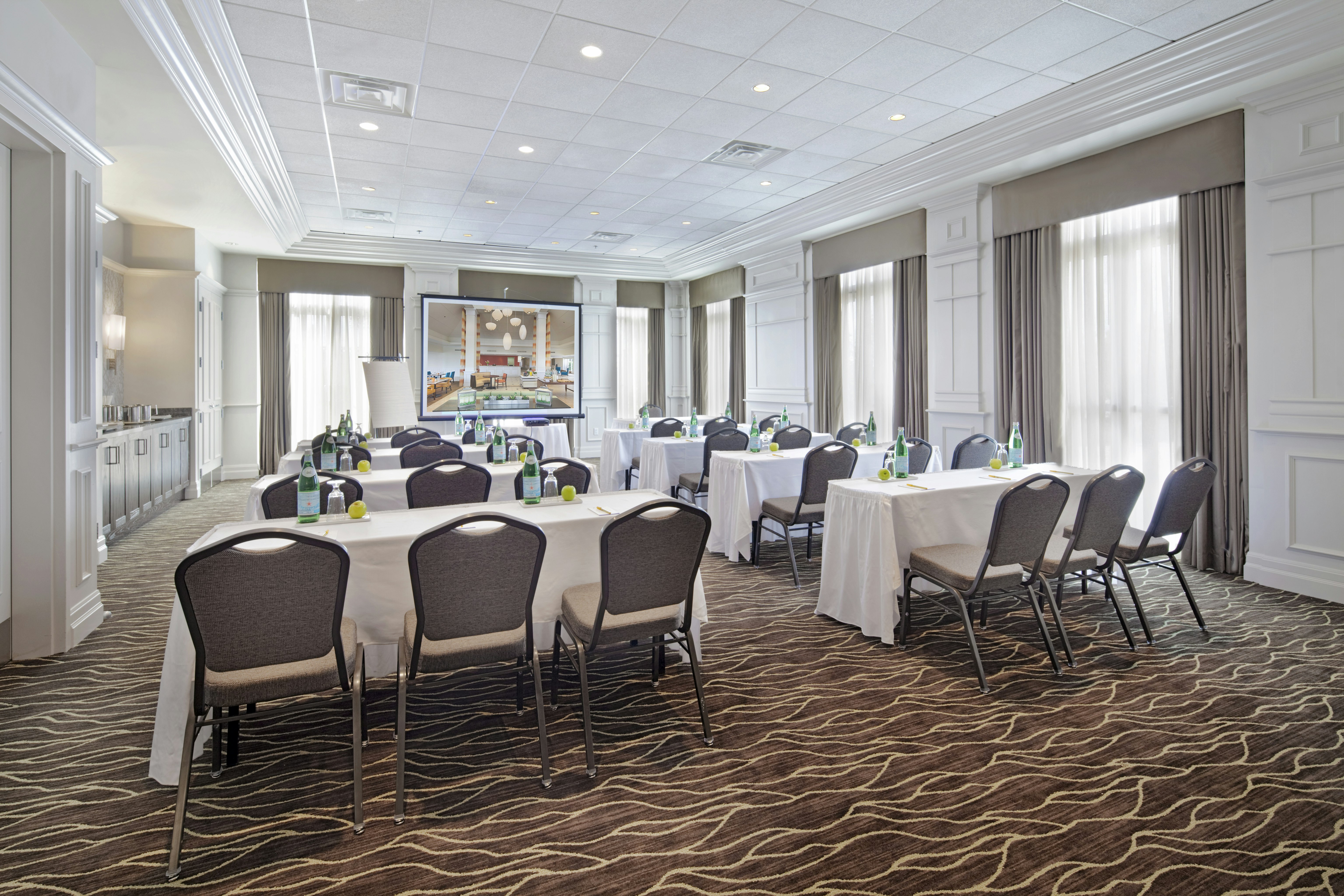 Hilton Garden Inn Montreal Airport 38/47