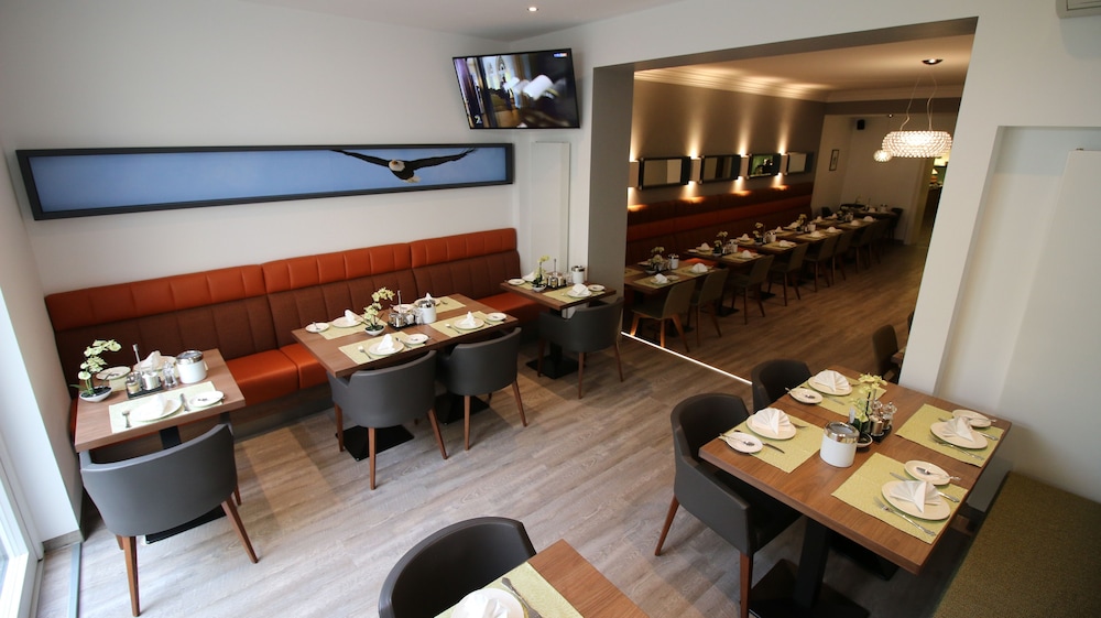 Hotel zum Adler 23/33