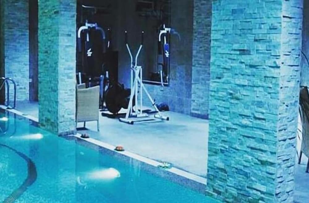 Royal Hotel and Spa 17/17