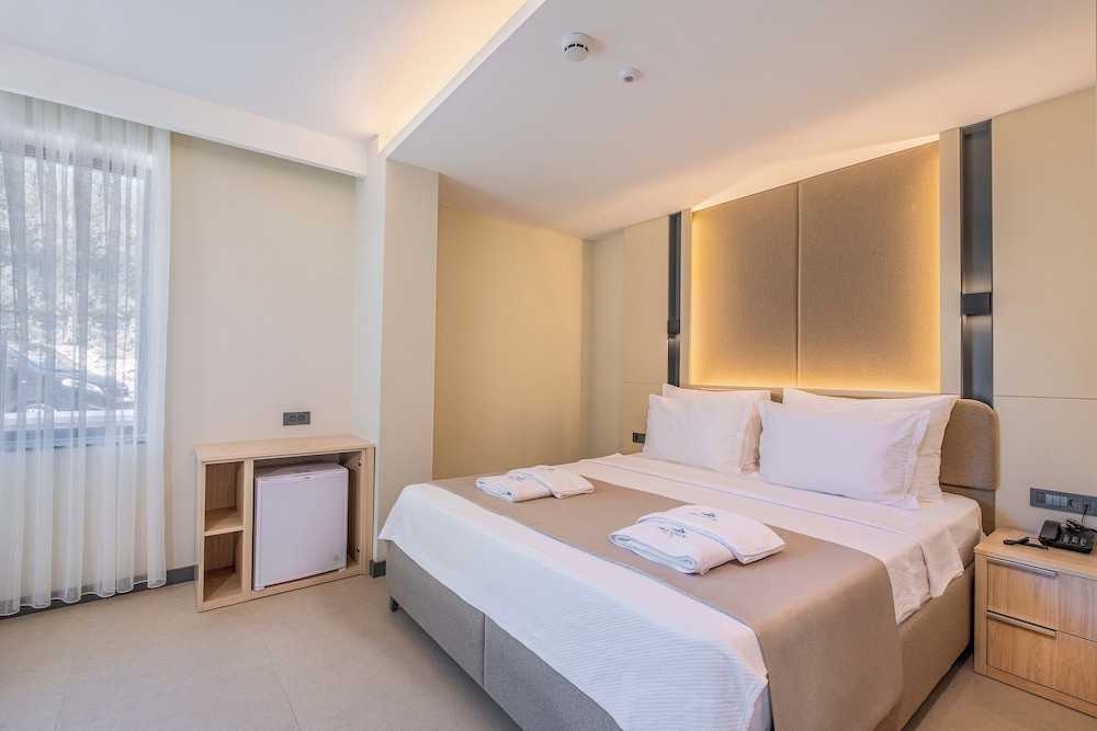 Seatown Hotel 10/50