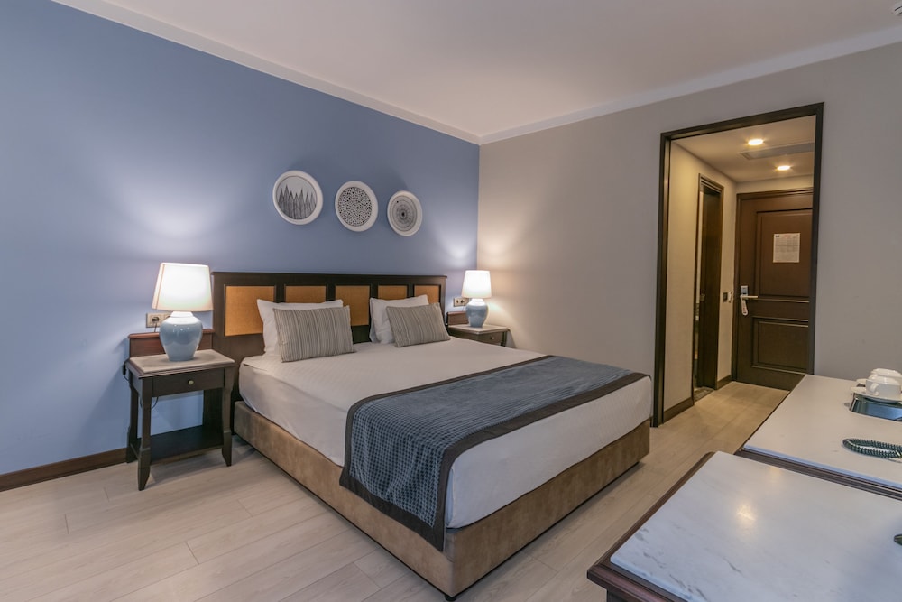 Lara Park Hotel 12/61