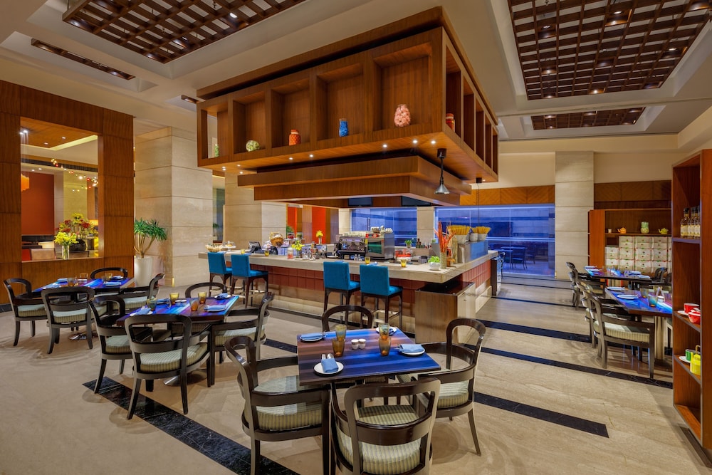 DoubleTree by Hilton Hotel Gurgaon New Delhi NCR 28/45
