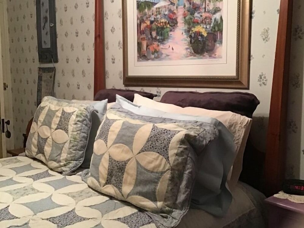 Brookview Manor Inn of the Poconos 23/51