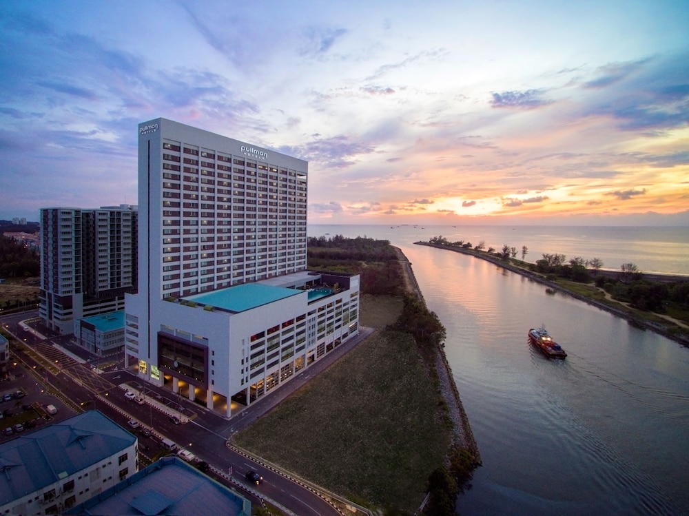 Pullman Miri Waterfront 8/73