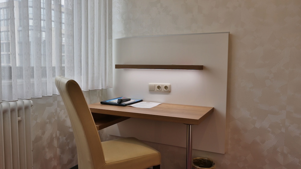 Hotel Am Bismarck 17/24