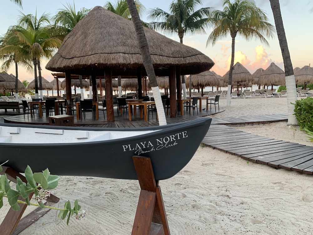 Privilege Aluxes Isla Mujeres - Adults Only 9/68