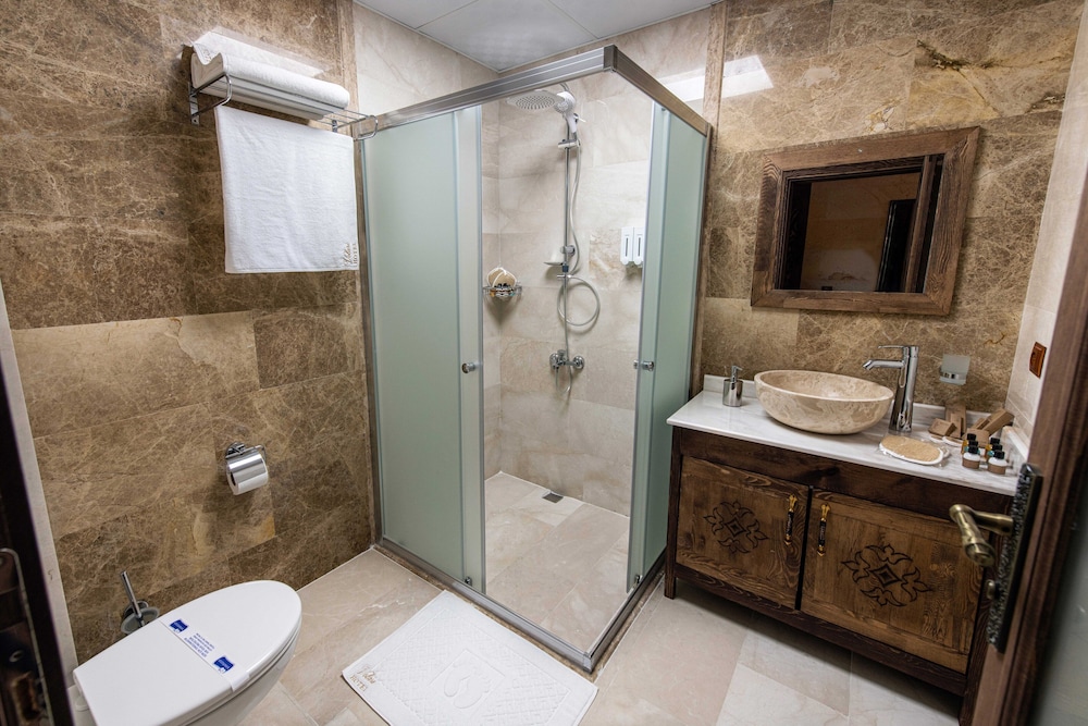 Volare Stone Hotel 40/43