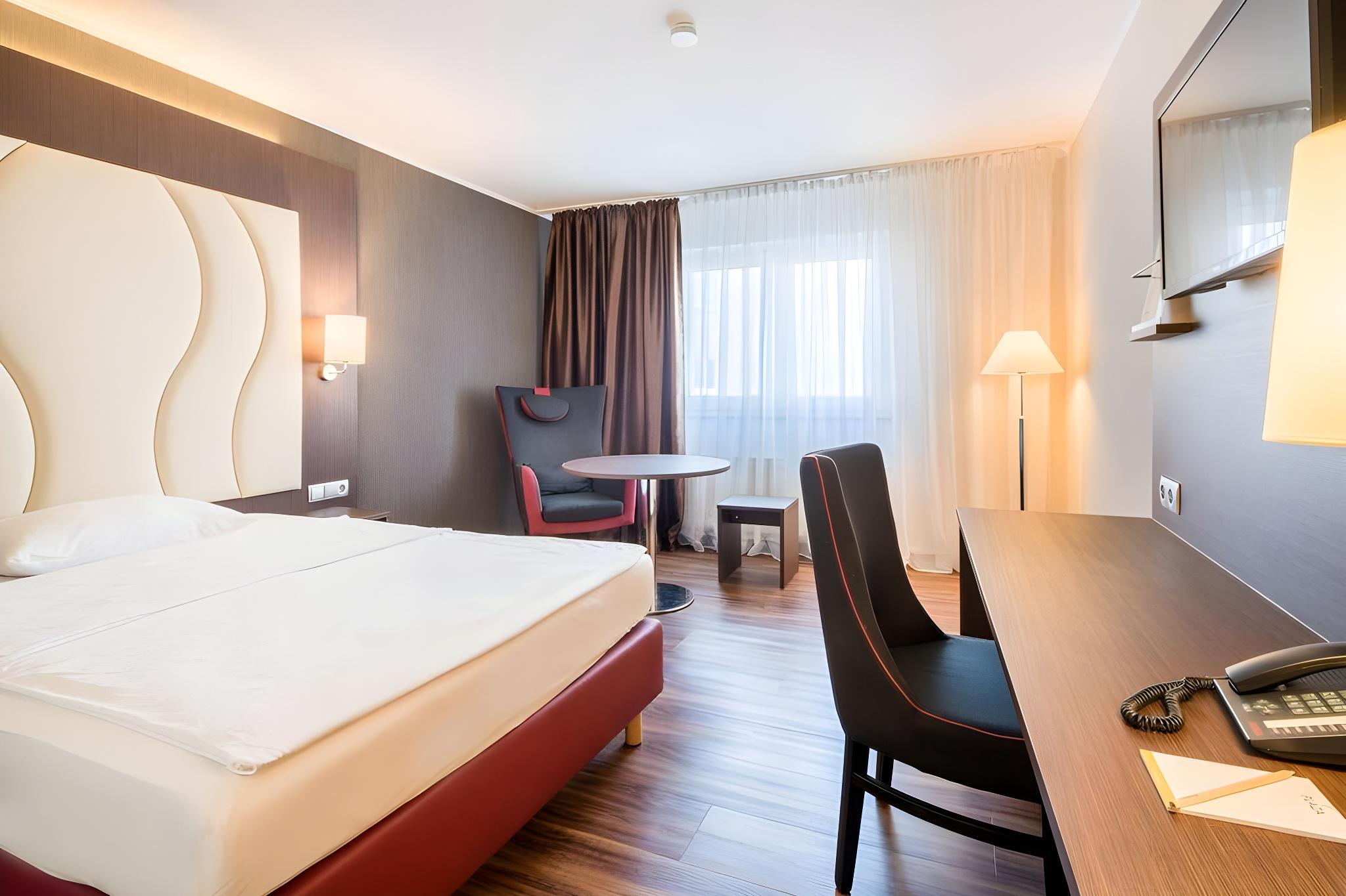 Business, Suite, Single, Terrace