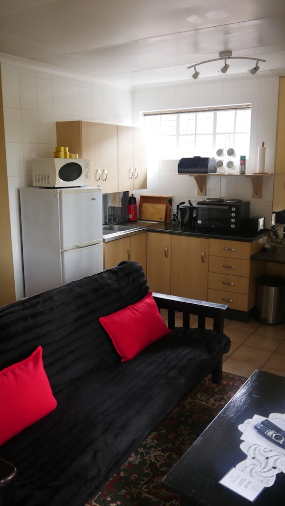 Margaret S Place 24/50
