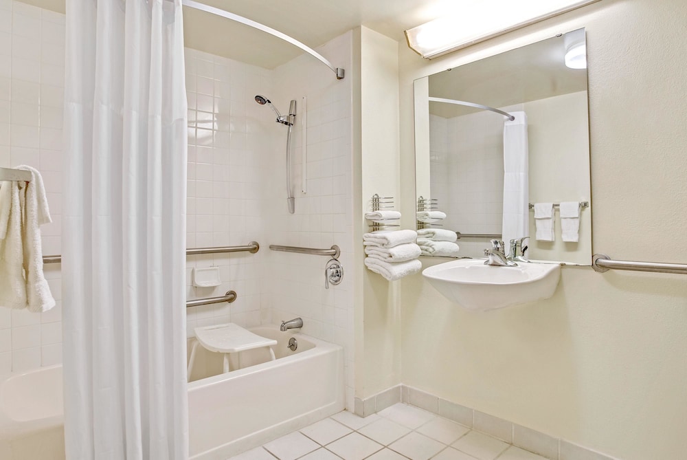 Days Inn By Wyndham Bradenton - Near The Gulf 20/43