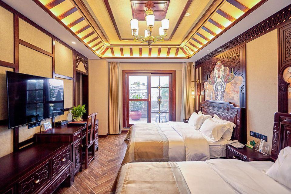 Chuanlong Hotel 6/21