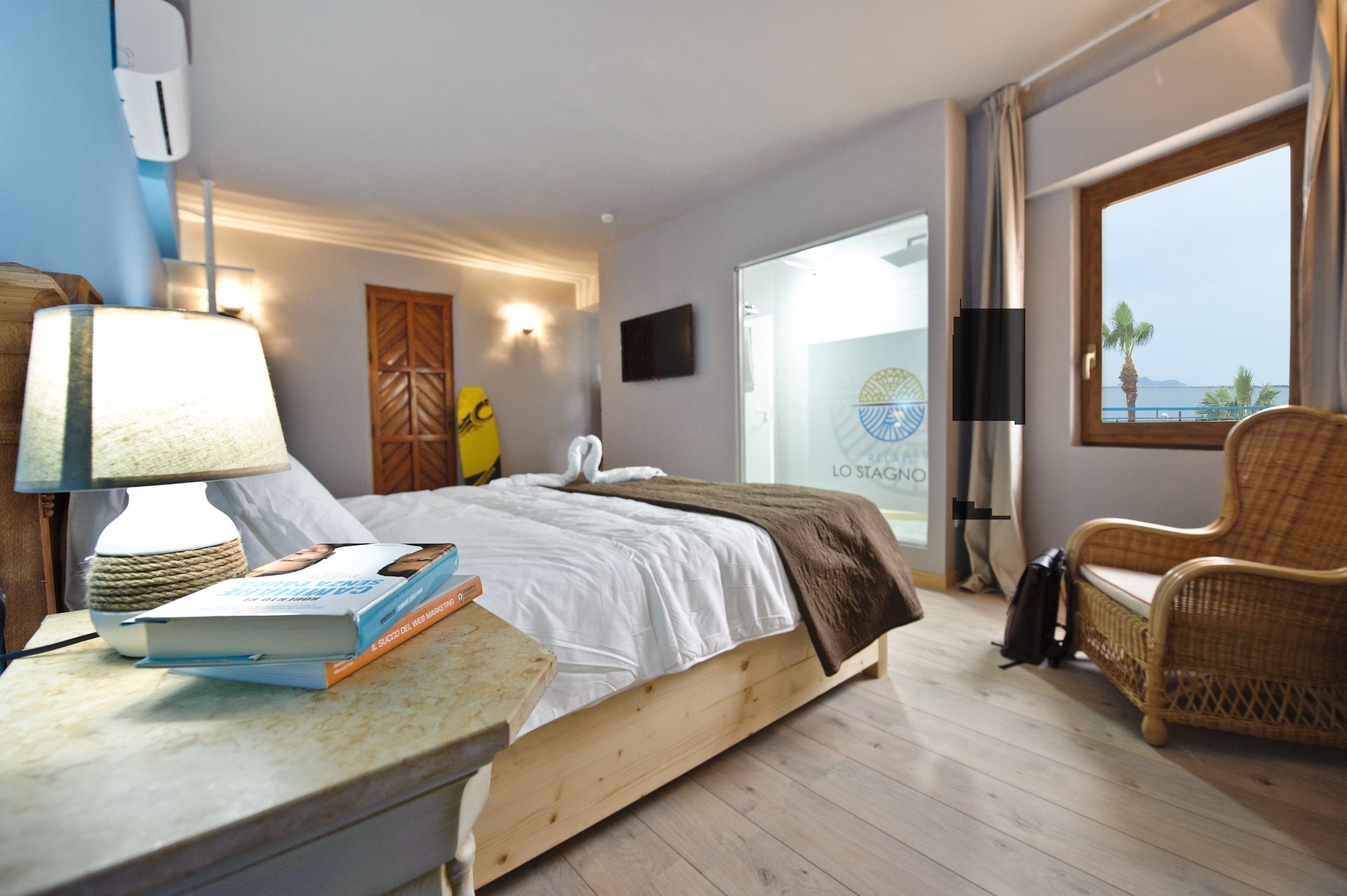 SUITE, SEA VIEW, PRIVATE BATHROOM