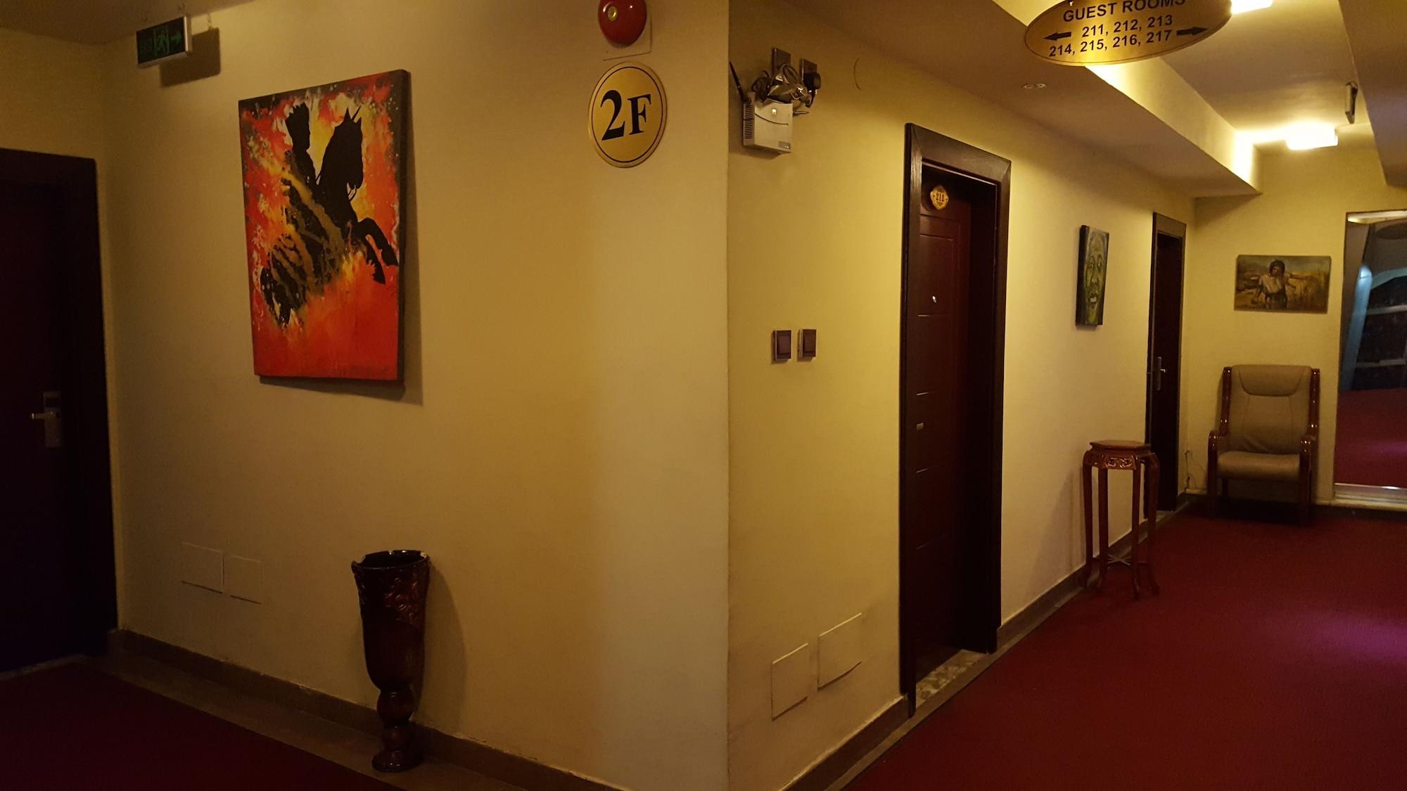 Trinity Hotel 28/43