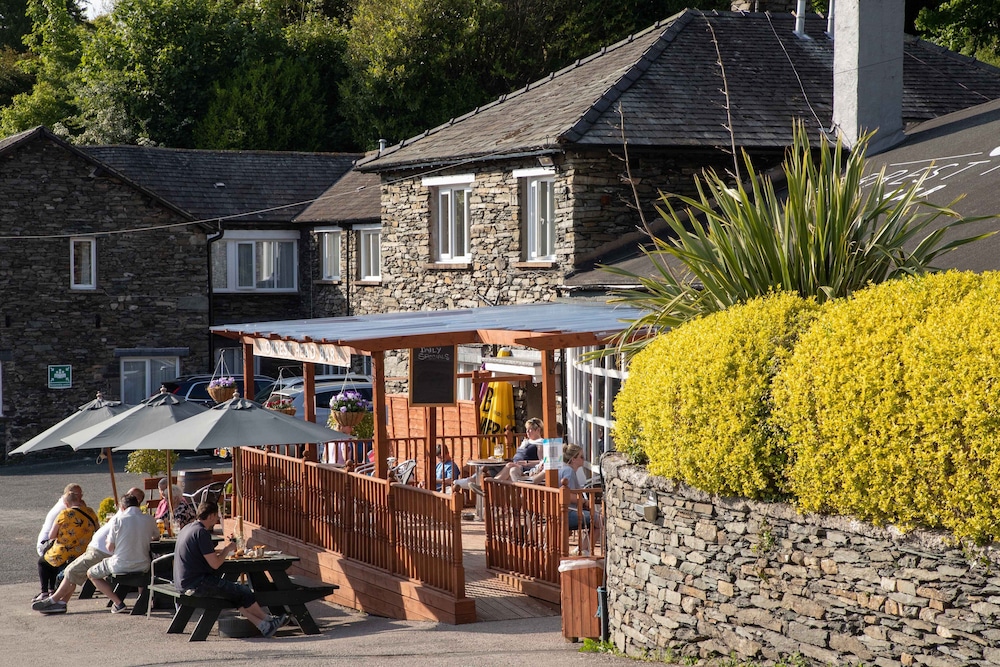 Windermere Hotel 52/60