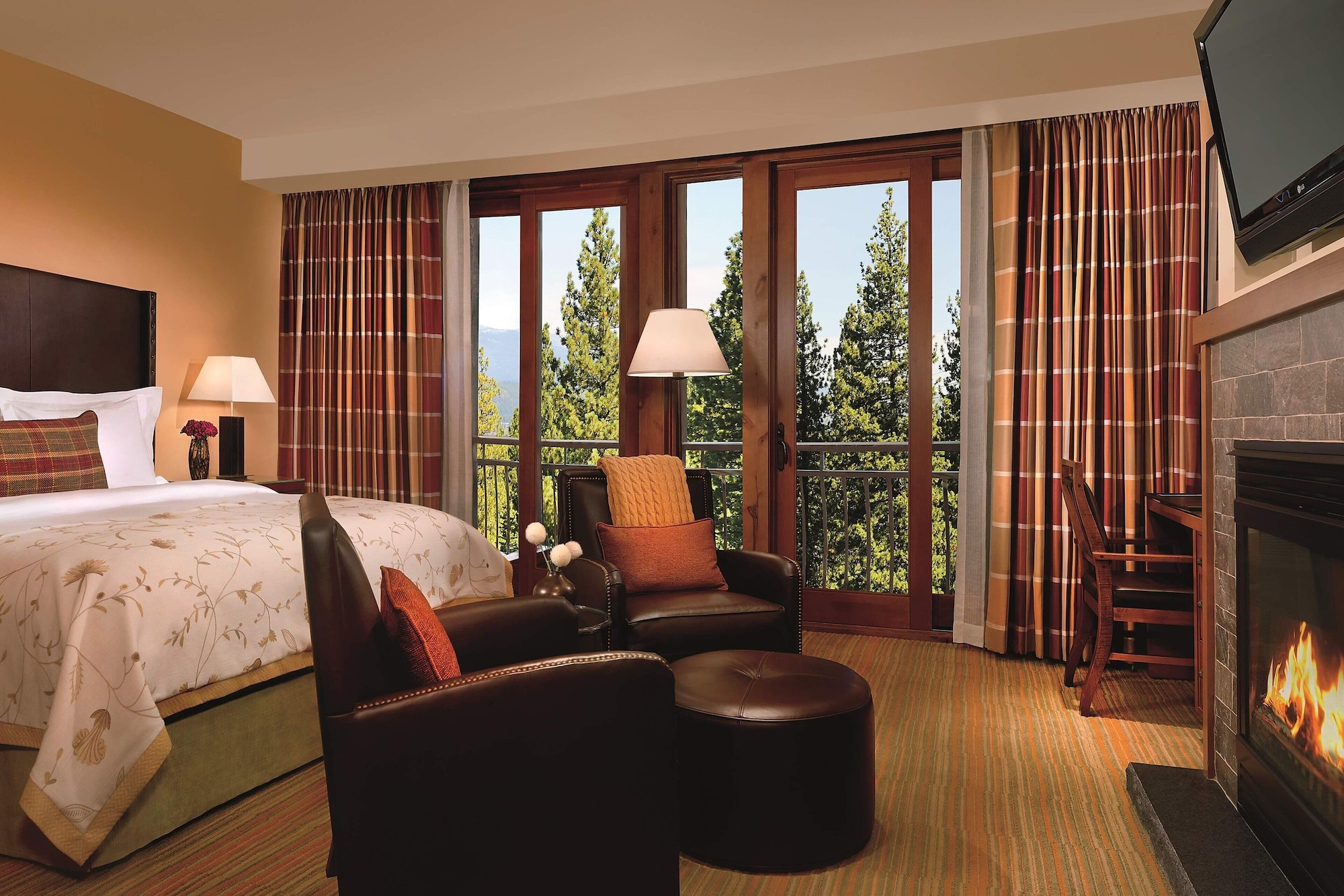 غرفة بسرير كينج، The Ritz Carlton Lake Tahoe 10/15