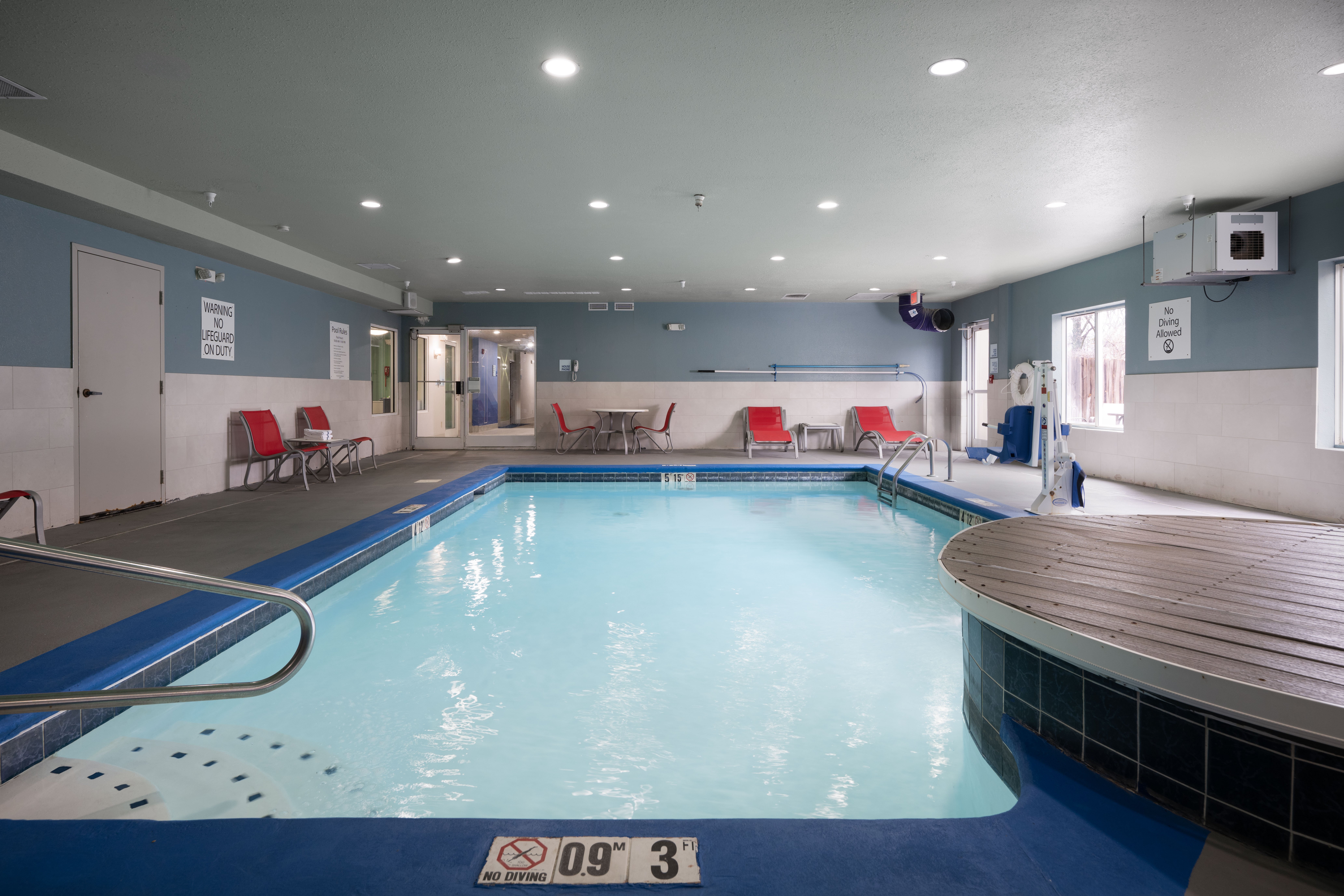 Holiday Inn Express Hotel Suites Chattanooga Hixson 39/75