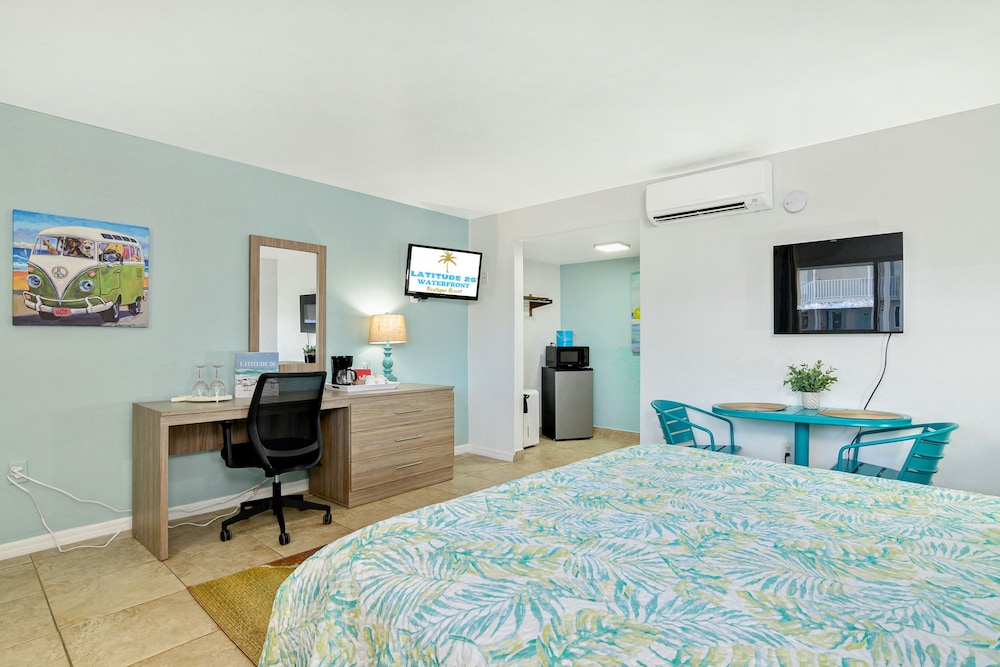 Latitude 26 Waterfront Resort & Marina 25/66