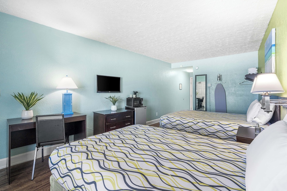 Boardwalk Beach Resort Hotel 26/65