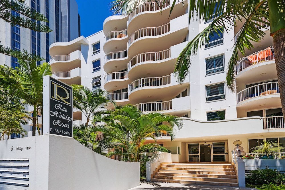 The Ritz Resort 4/65