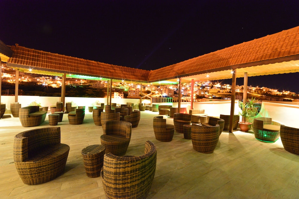 P Quattro Relax Hotel 70/73