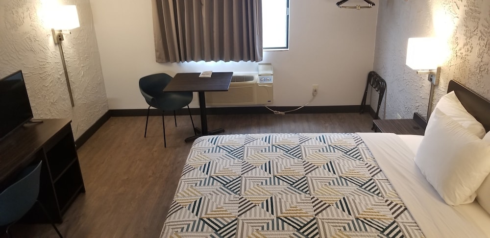 Motel6 Elk Grove Village Il O Hare 18/50