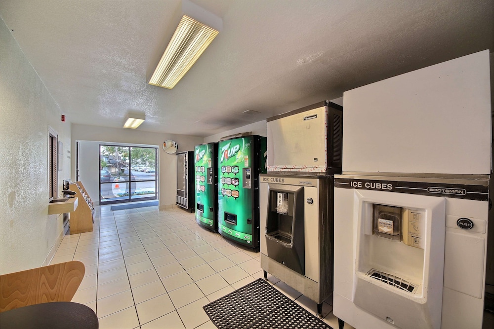 Motel6 San Marcos, TX 35/49