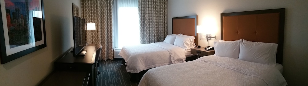 Hampton Inn Suites Houston Atascocita 24/38