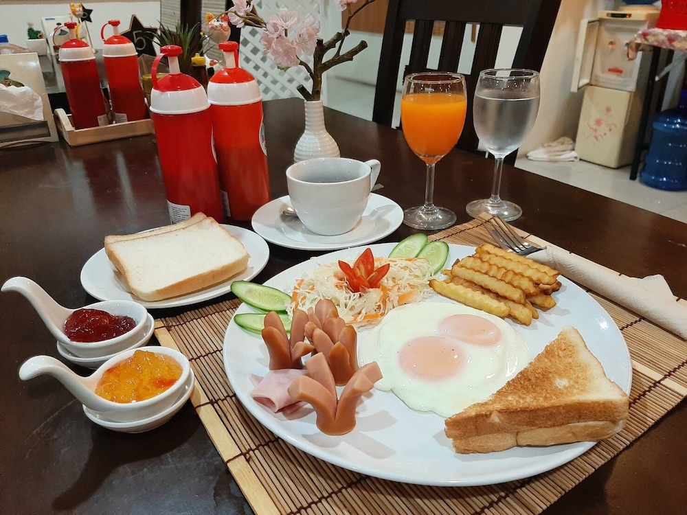 Sakura Boutique Hotel And Residence 30/38