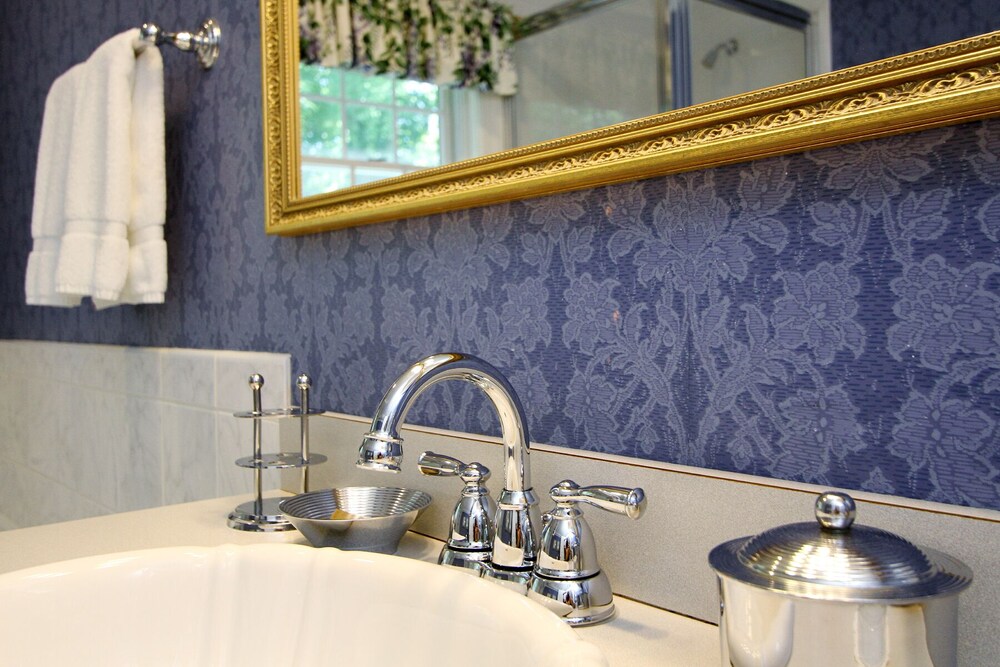 The Whalewalk Inn & Spa 44/50