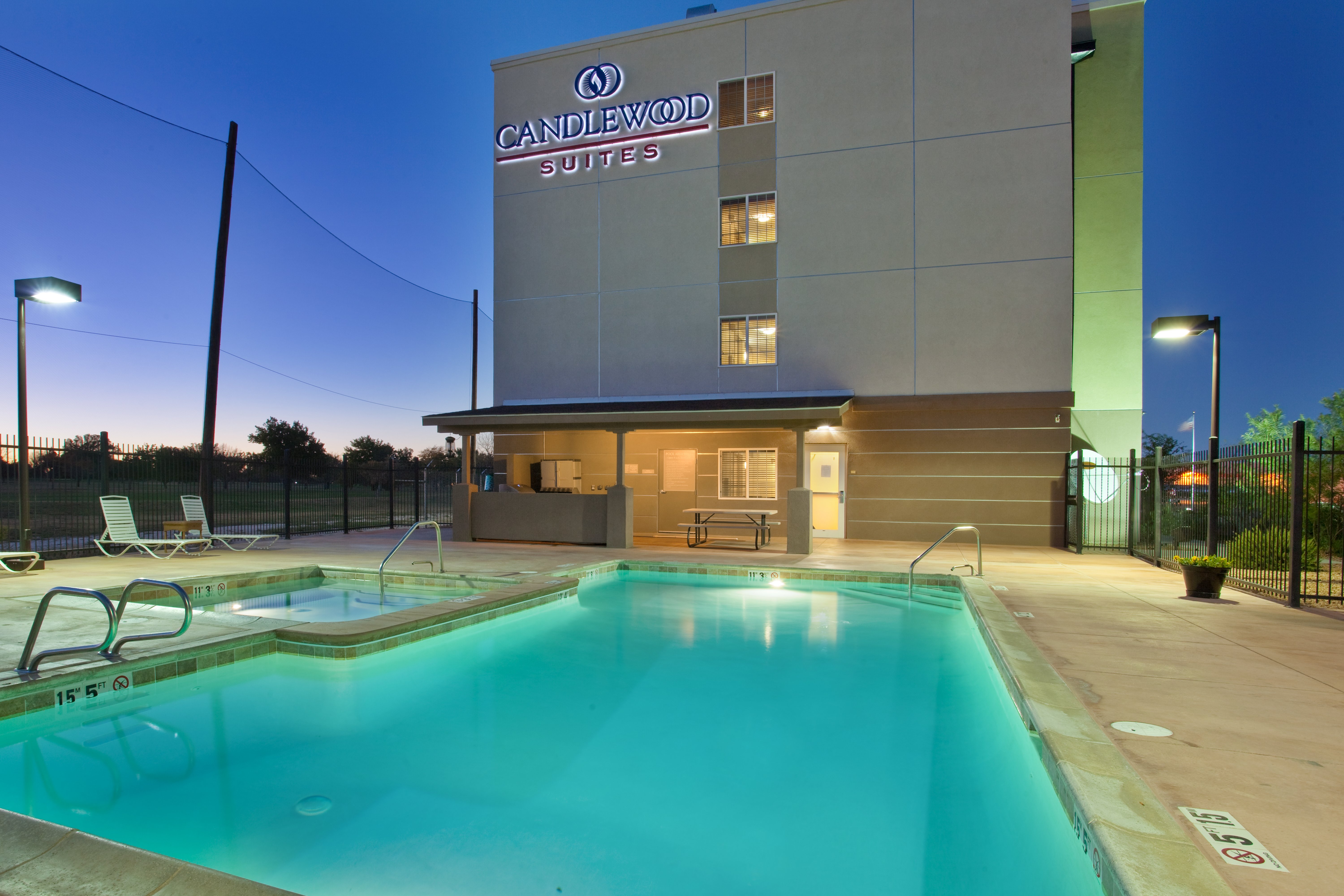 Candlewood Suites Roswell 7/50