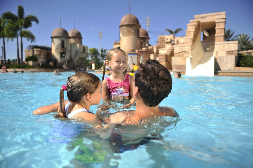 Disneys Caribbean Beach Resort 31/50