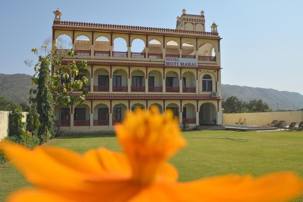 Moti Mahal - A Heritage Haveli 10/42