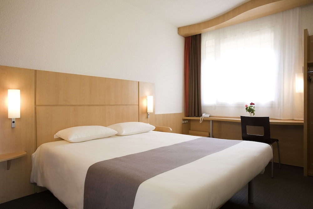 Ibis Cotonou 11/58