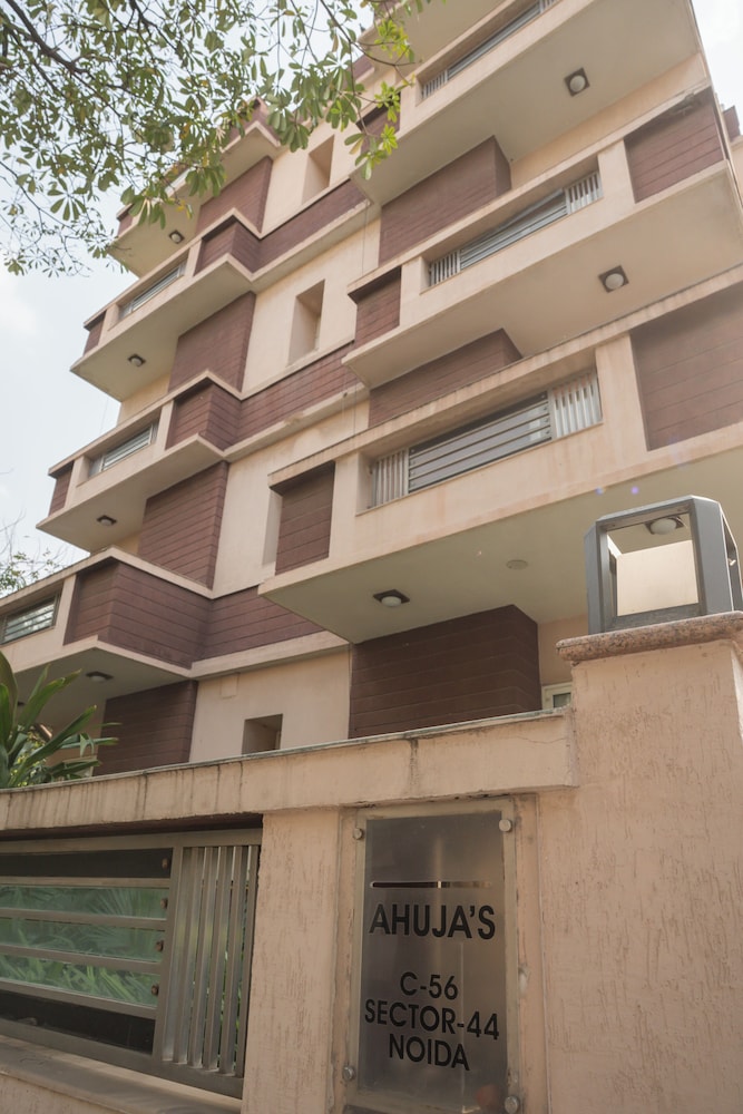 Ahuja Residency Sector 44 Noida 1/39