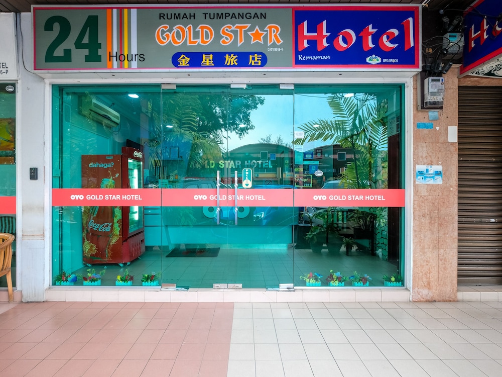 OYO 850 Gold Star Hotel 2/21