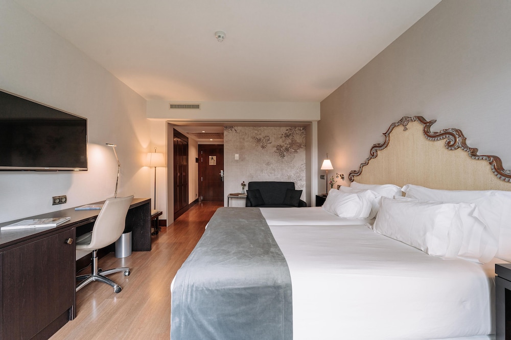 Palacio de Aviles Affiliated By Melia 15/50