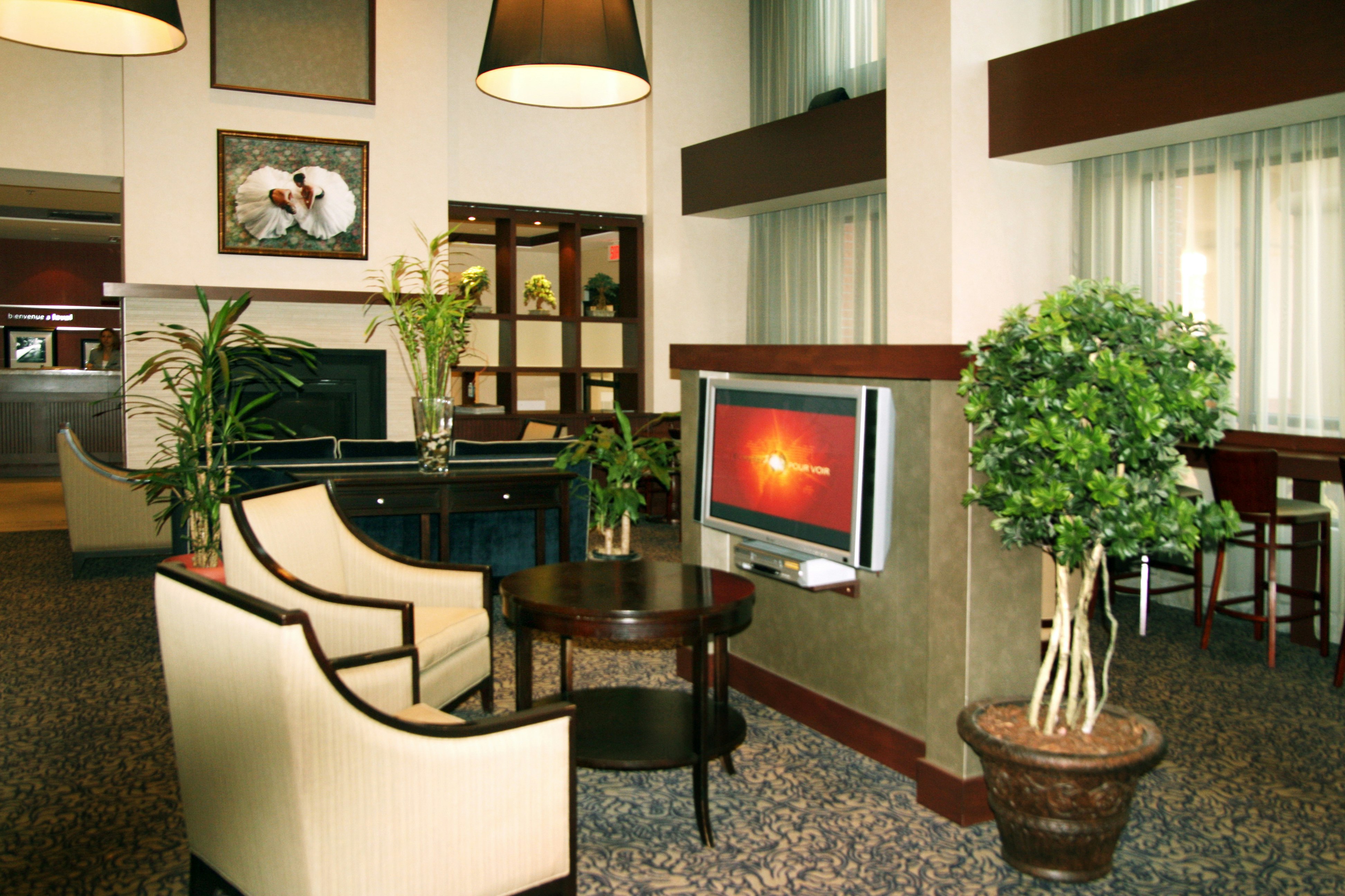 Hampton Inn and Suites by Hilton Laval 53/71