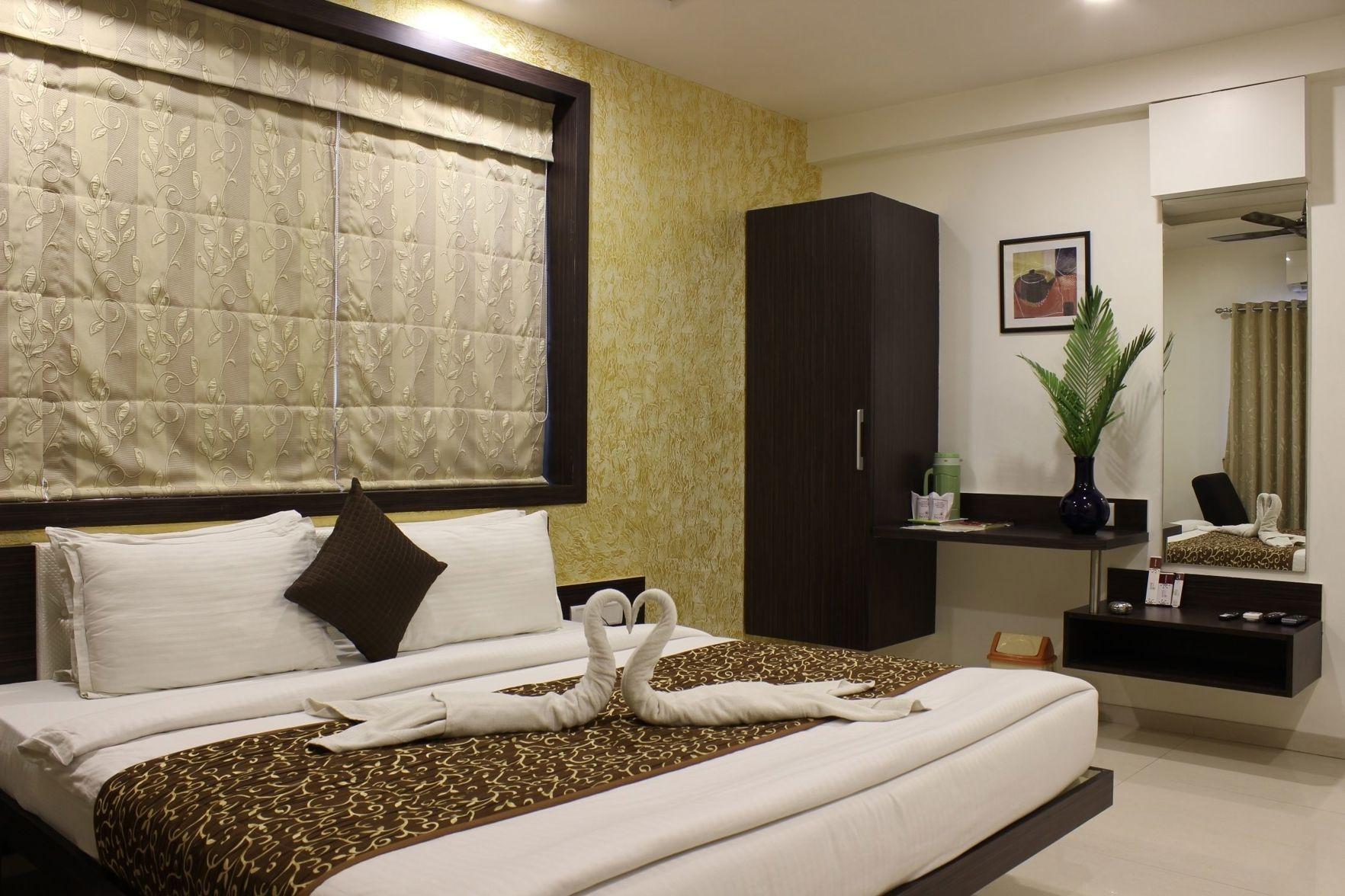 Hotel Jyoti 12/35