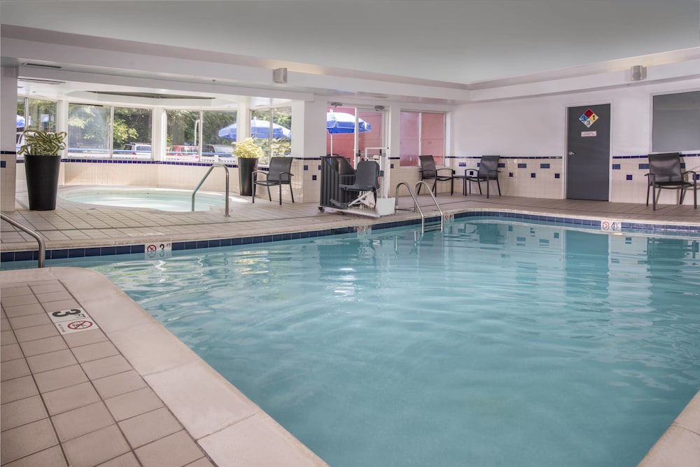 Fairfield Inn & Suites Dulles Airport Chantilly 4/31