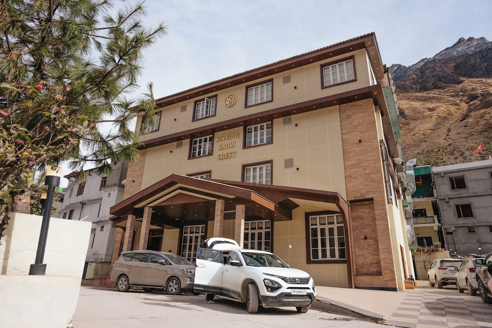 New Hotel Snow Crest 5/50