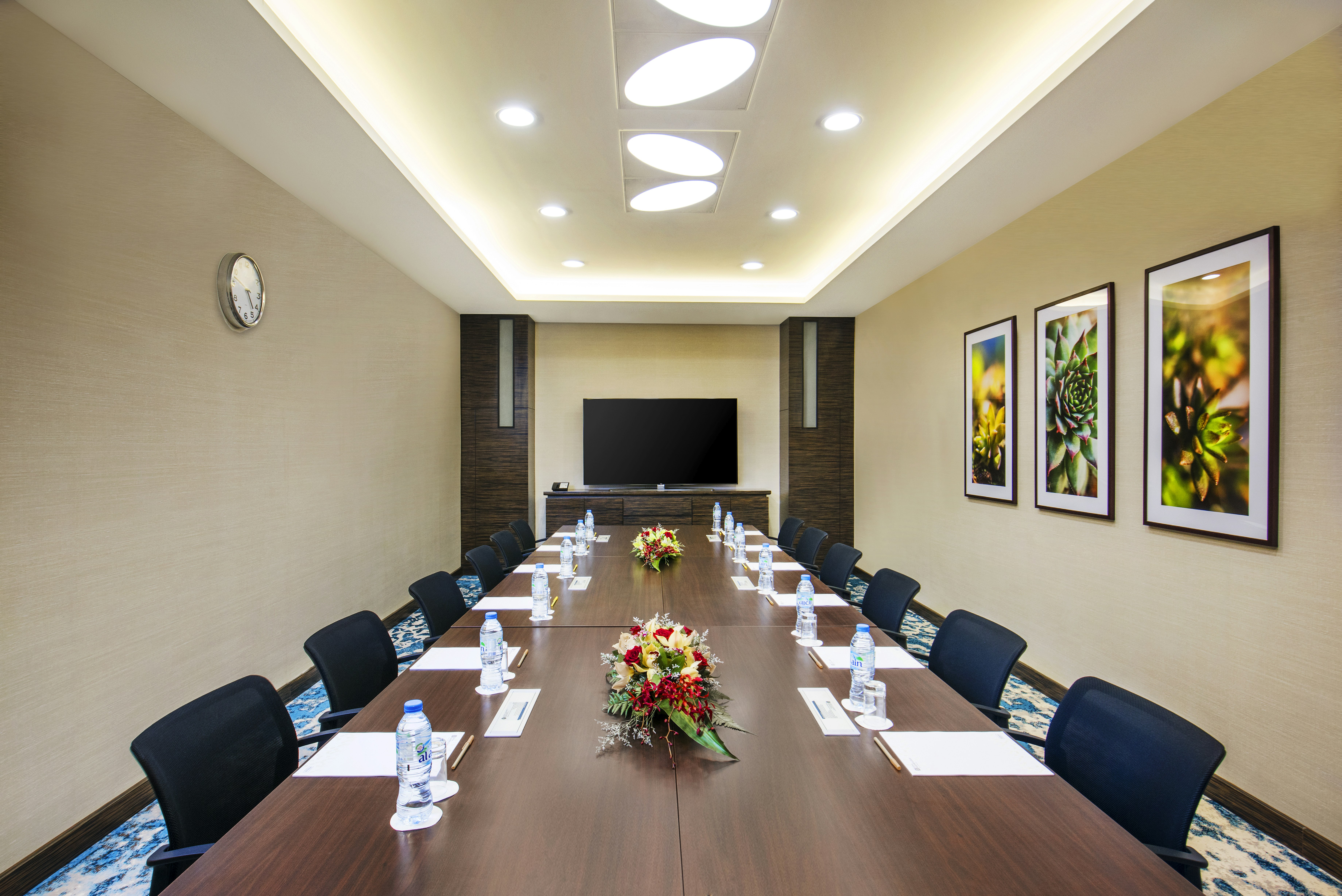 Hilton Garden Inn Ras Al Khaimah 69/77