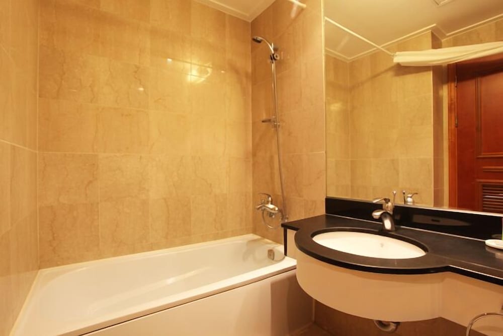 KARAK TOURIST HOTEL 37/50