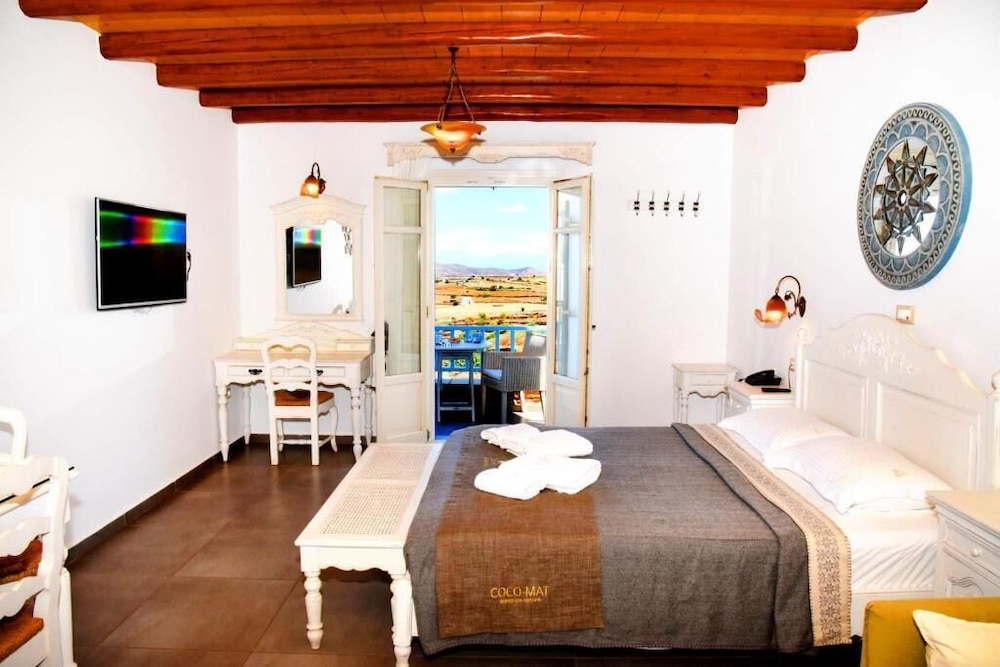 Messaria Hotel 27/63