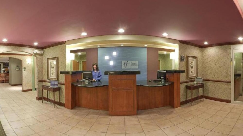 Holiday Inn Express Lexington 6/56