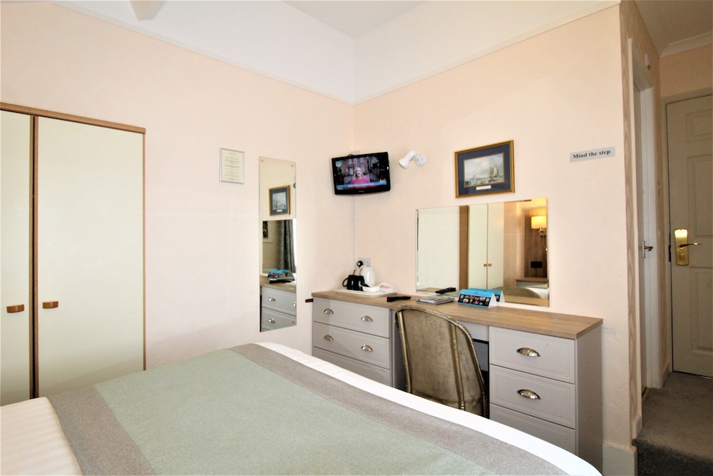 Lindum Lodge - Guest House 48/50